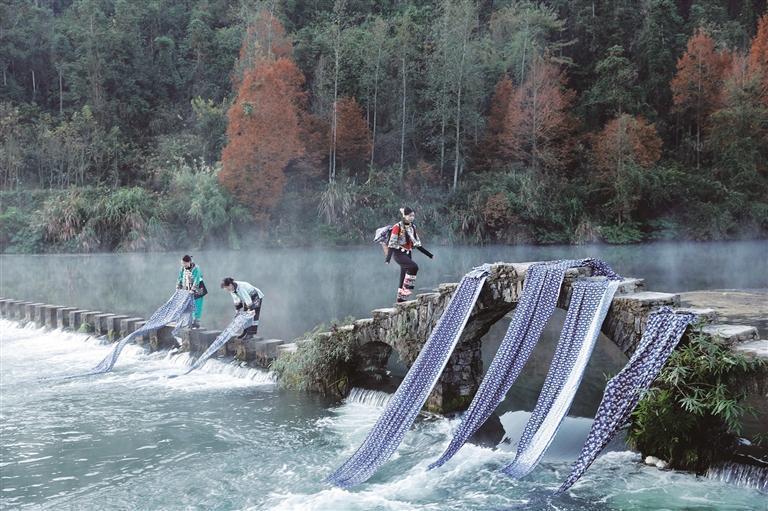 長(zhǎng)潭美景出大片 旅拍帶火增收路